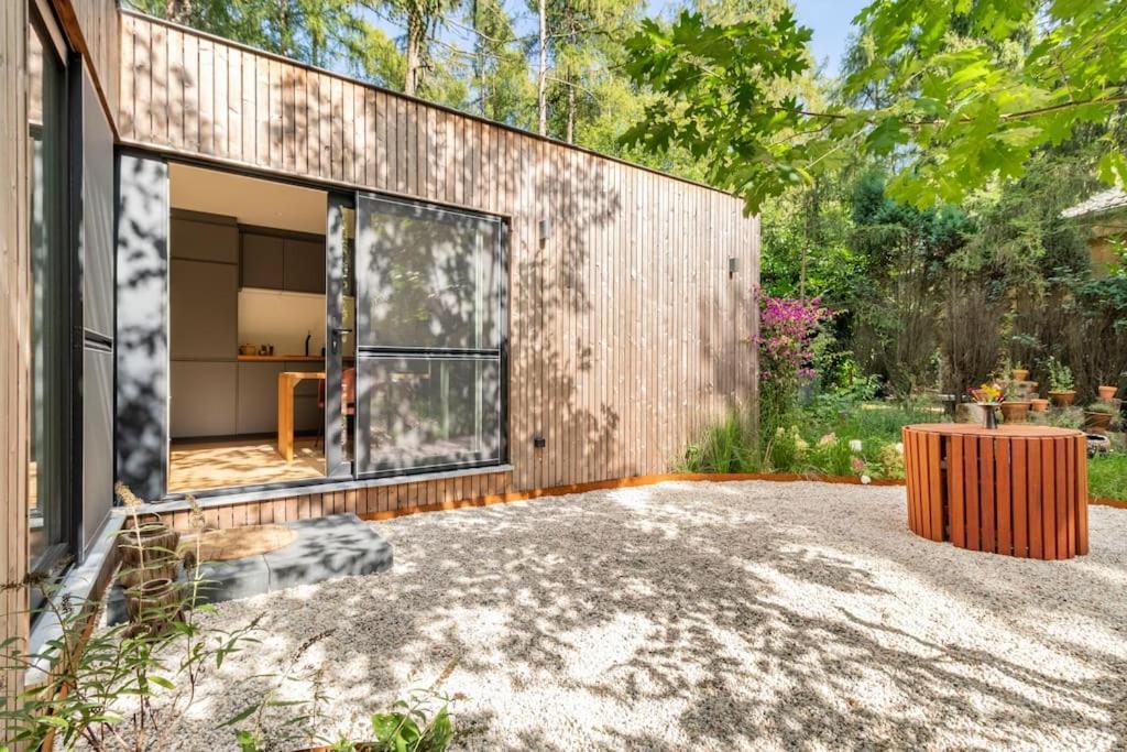 Luxe-Avontuur In Een Romantische Cabin In Het Bos Stekene Exteriér fotografie